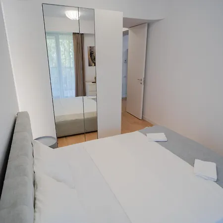 Apartment Serenade By Politehnica Park: Modern 2br With View *