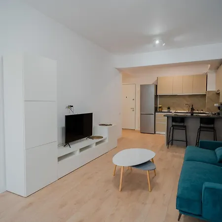 Serenade By Politehnica Park: Modern 2br With View Apartment *