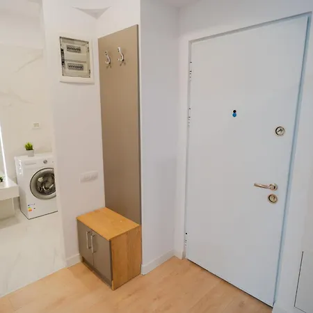 Serenade By Politehnica Park: Modern 2br With View *